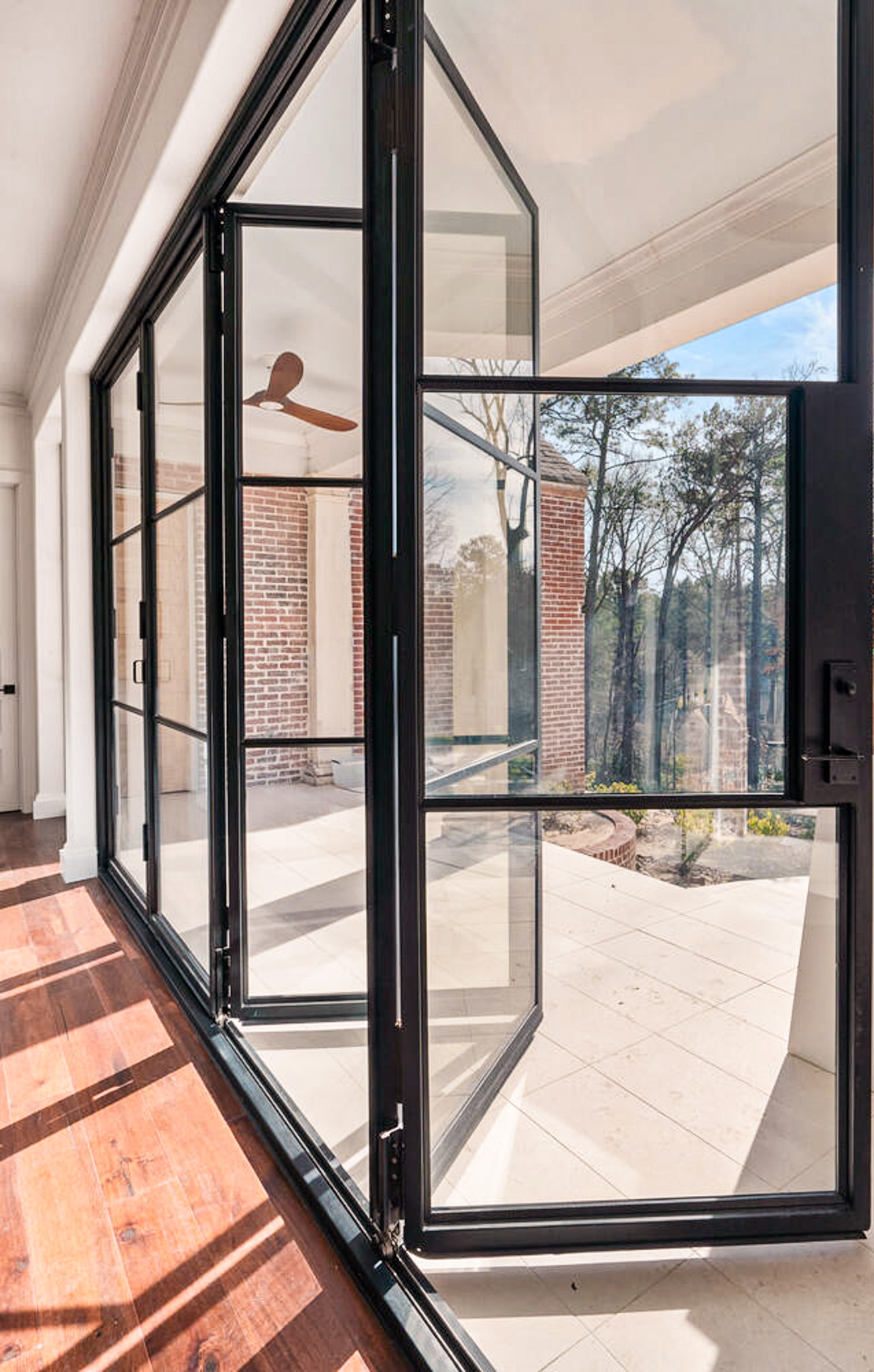 Luxury Steel Accordion Door for Patio